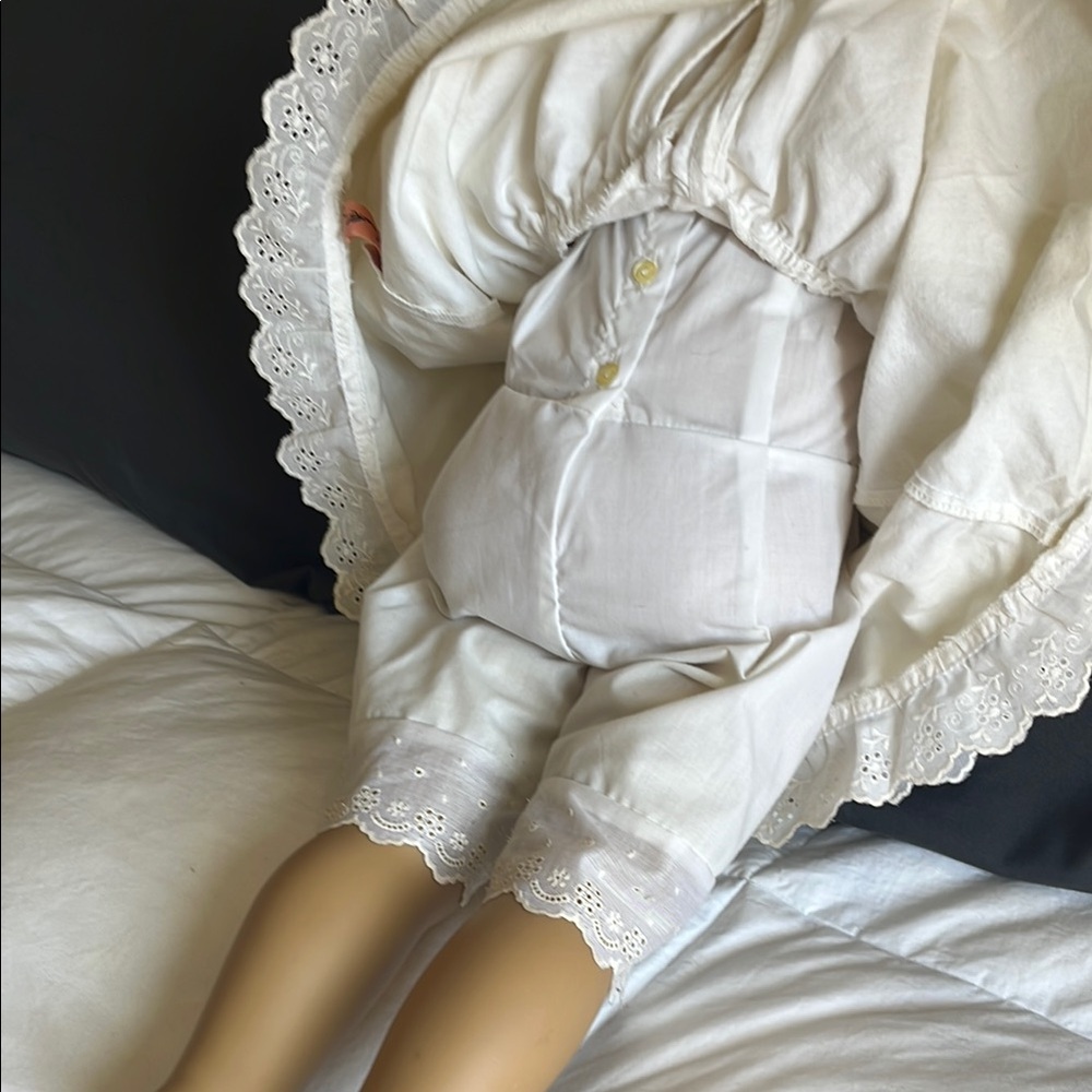 Victorian Doll - Picture 5 of 8